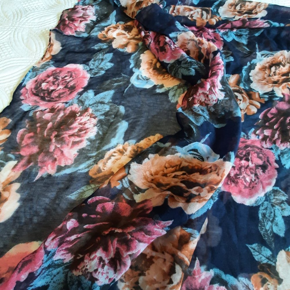 Floral Inifinity Scarf. Multi coloured. - Picture 11 of 14